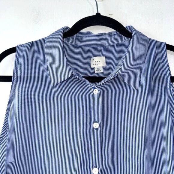 A New Day Blue & White Striped Sleeveless Button-Down Collared Blouse XL 100% Po - Picture 5 of 8